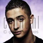 07-09-2007 Yes-R at FUNX radio station in Rotterdam

[keywords]Head Shot, Posed, DJ[/keywords]